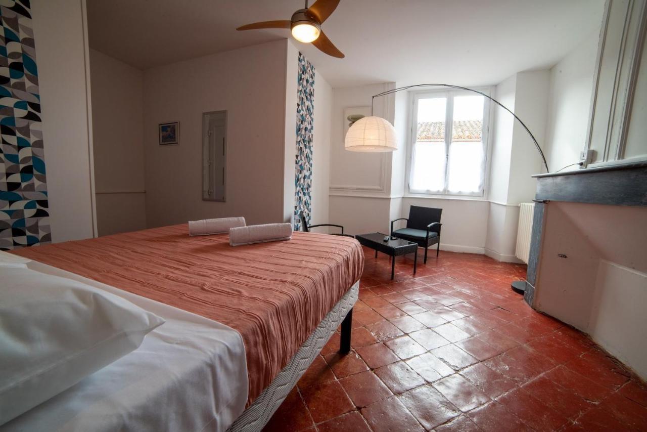 Etape Gimontoise 32 "Chambre Tout Confort" Екстериор снимка